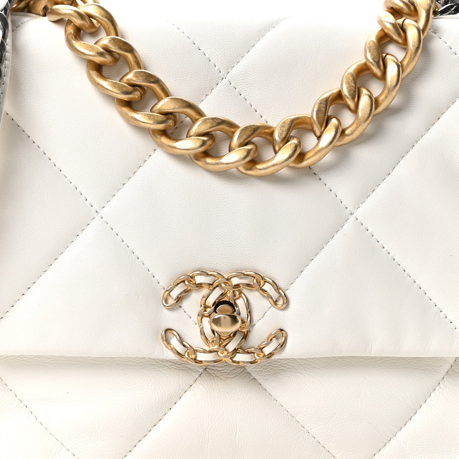 Chanel Goatskin Quilted Large Chanel 19 Flap White 14 of 19