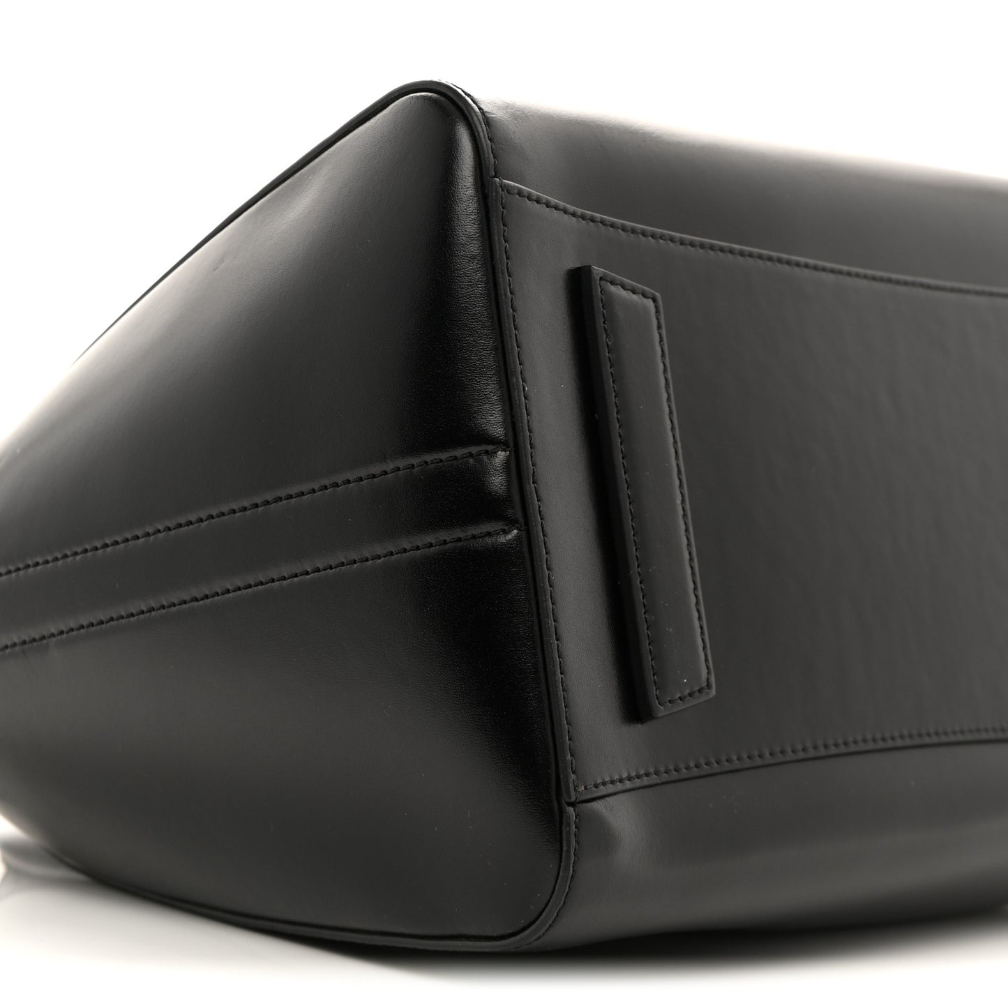 Shiny Lord Calfskin Medium Antigona Black