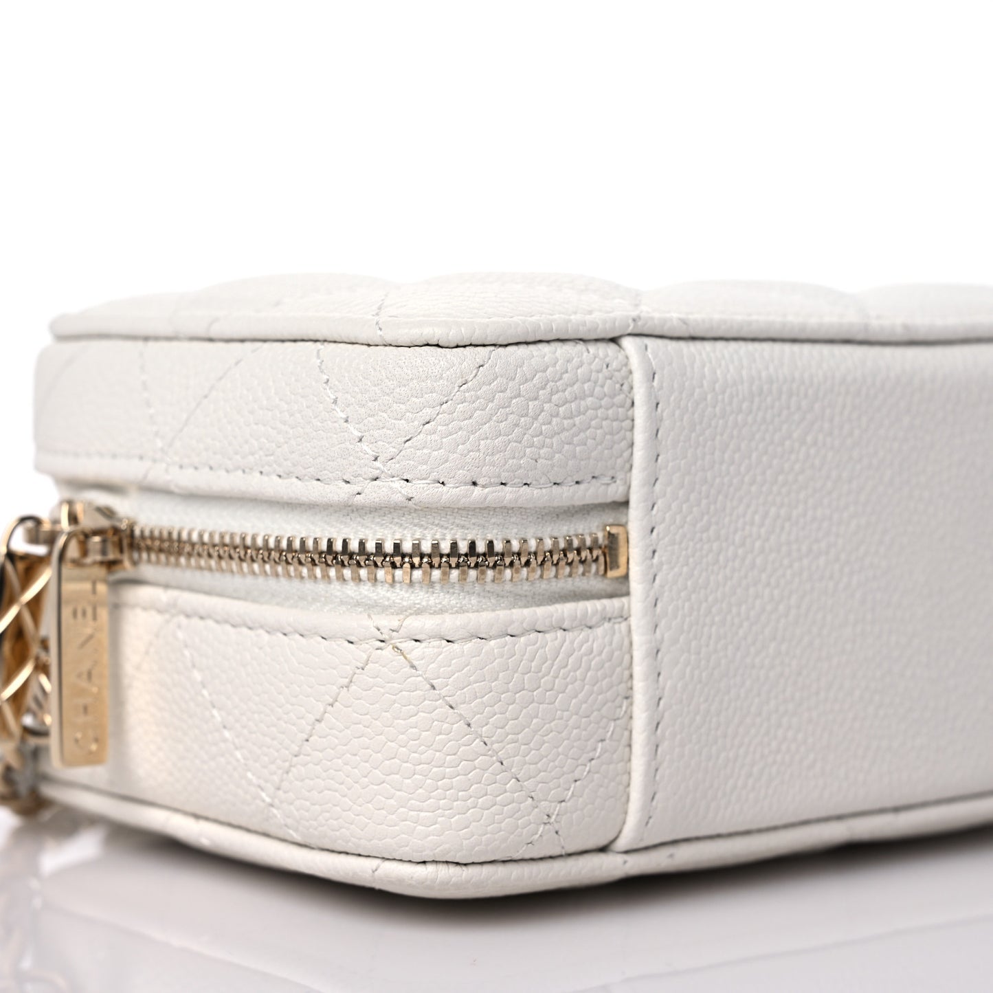 Caviar Quilted Small Top Handle Vanity Case White