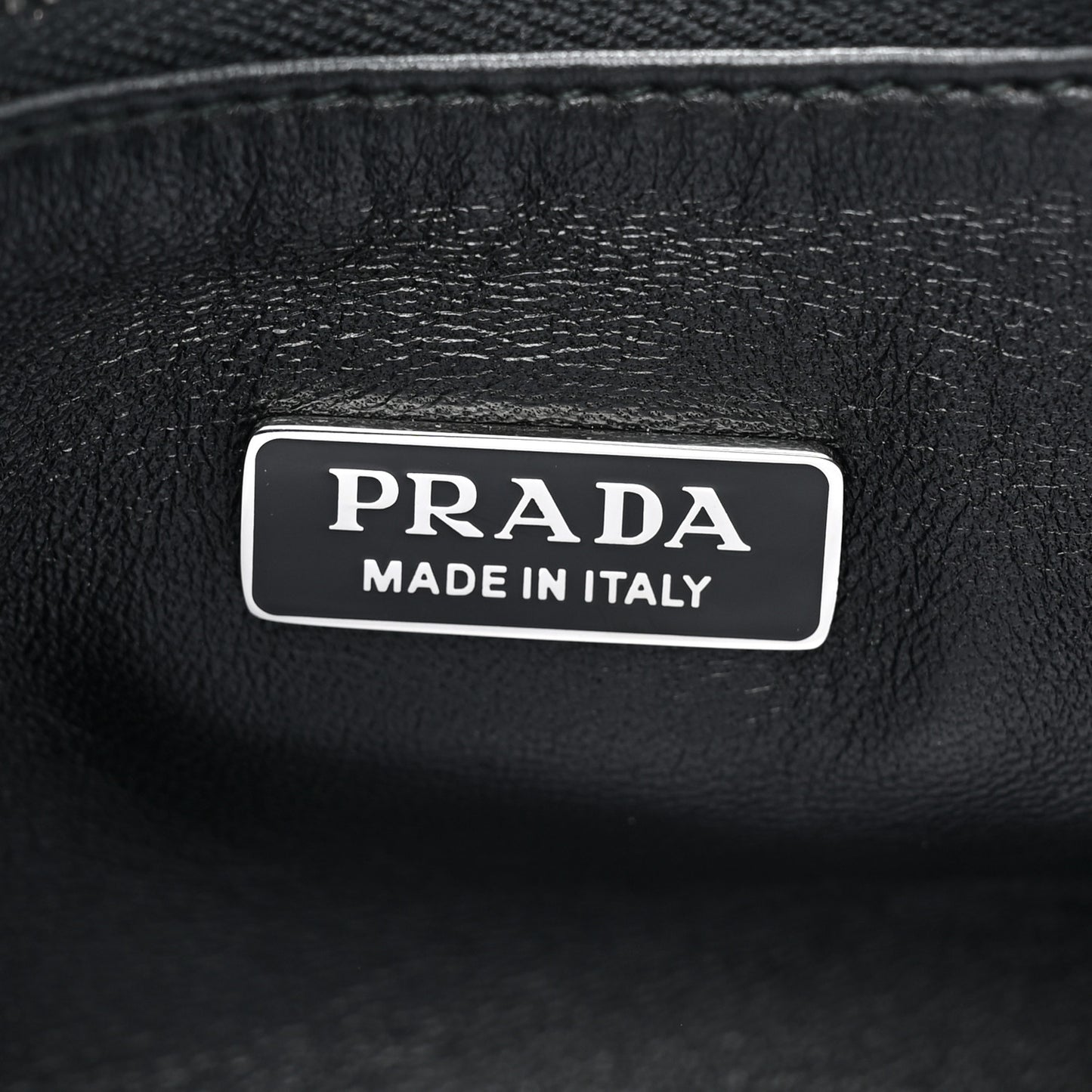 Nappa Soft Padded Re-Edition 2005 Shoulder Bag Black