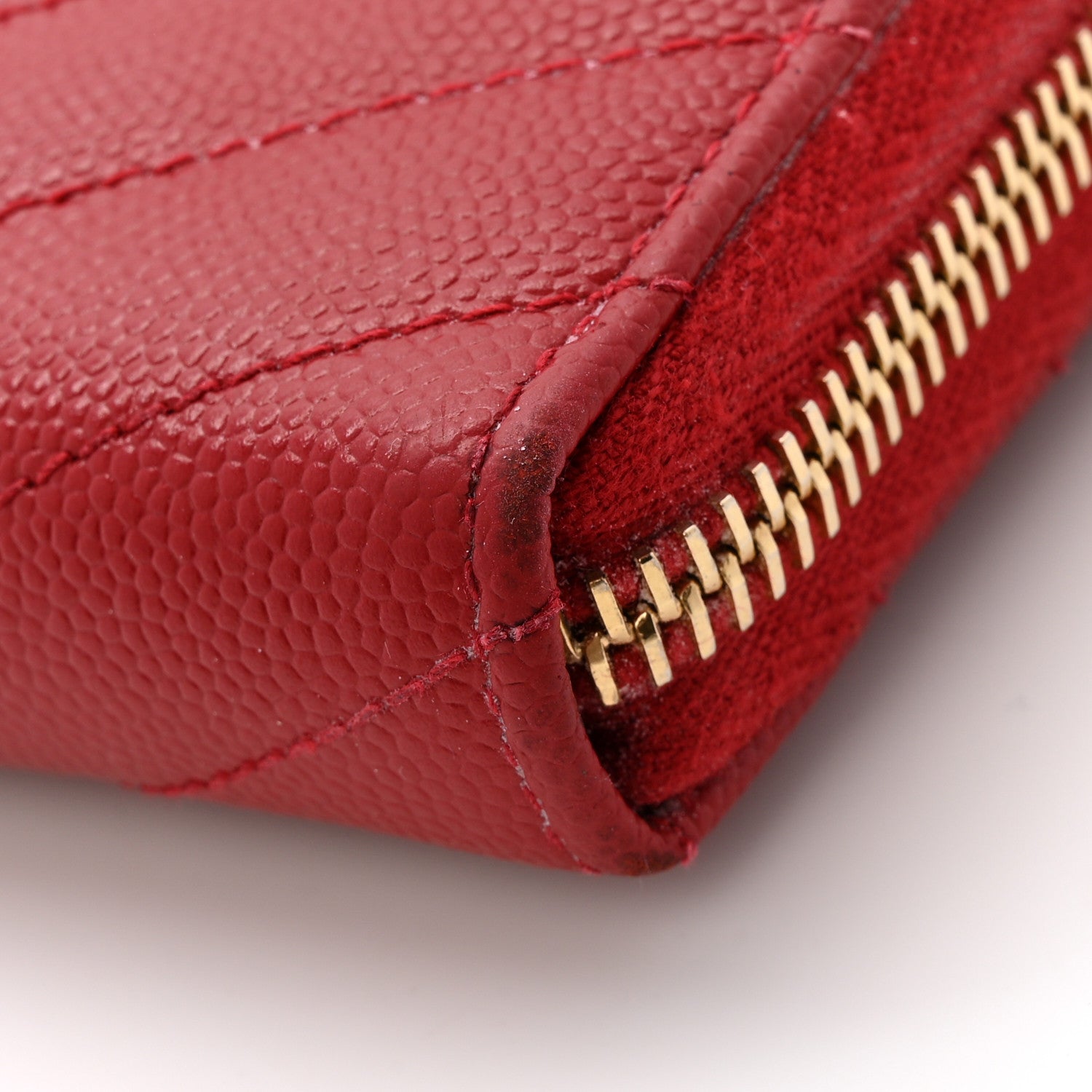 Saint Laurent Grain De Poudre Matelasse Chevron Monogram Zip Around Wallet Red 10 of 13