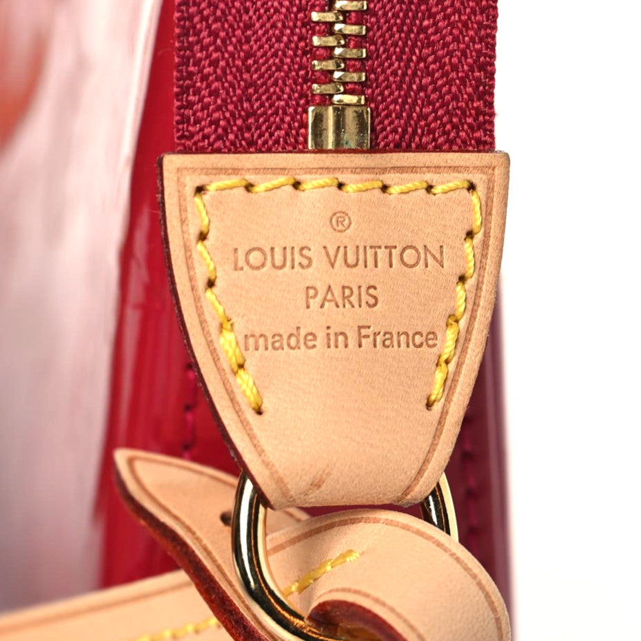 Louis Vuitton Vernis Pochette Accessories NM Rose Indien 8 of 8