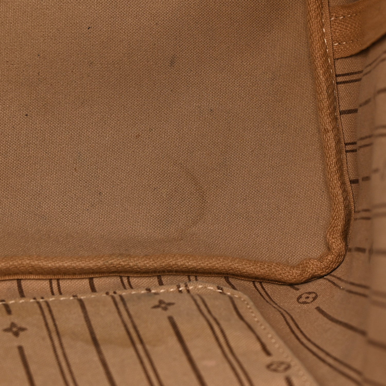 Louis Vuitton Monogram Neverfull GM 19 of 20