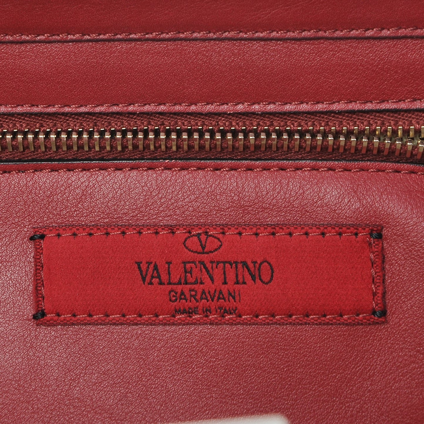 Vitello Small Rockstud Tote Scarlet