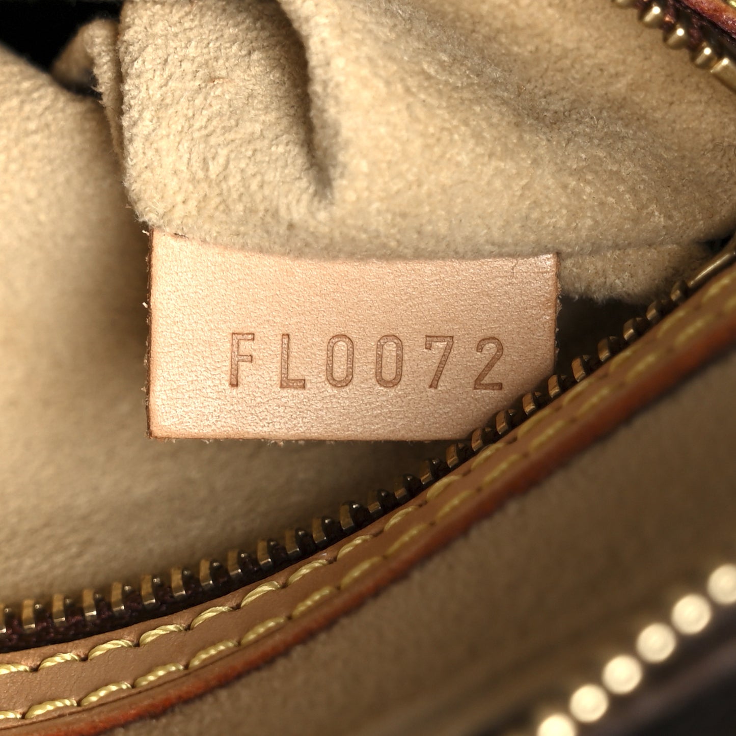 Monogram Looping MM