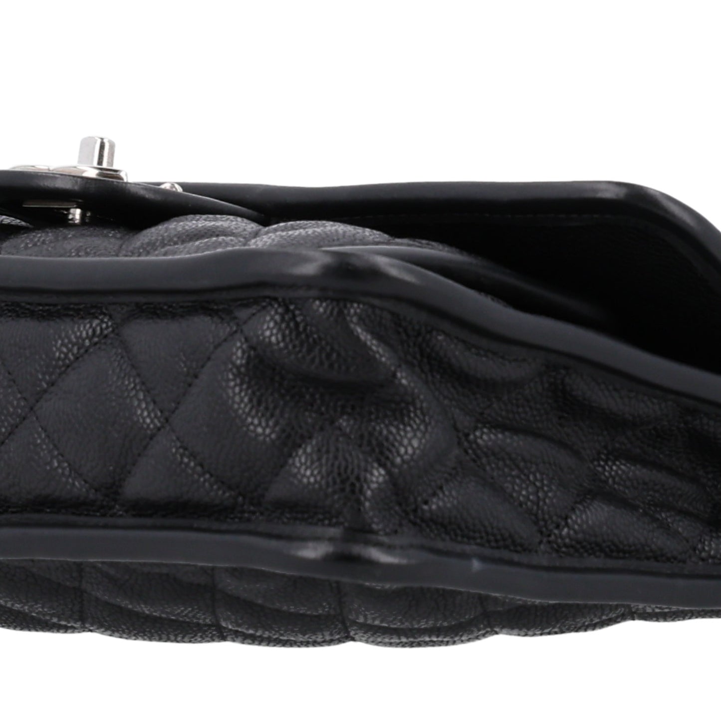 Caviar Quilted Medium French Riviera Flap Black