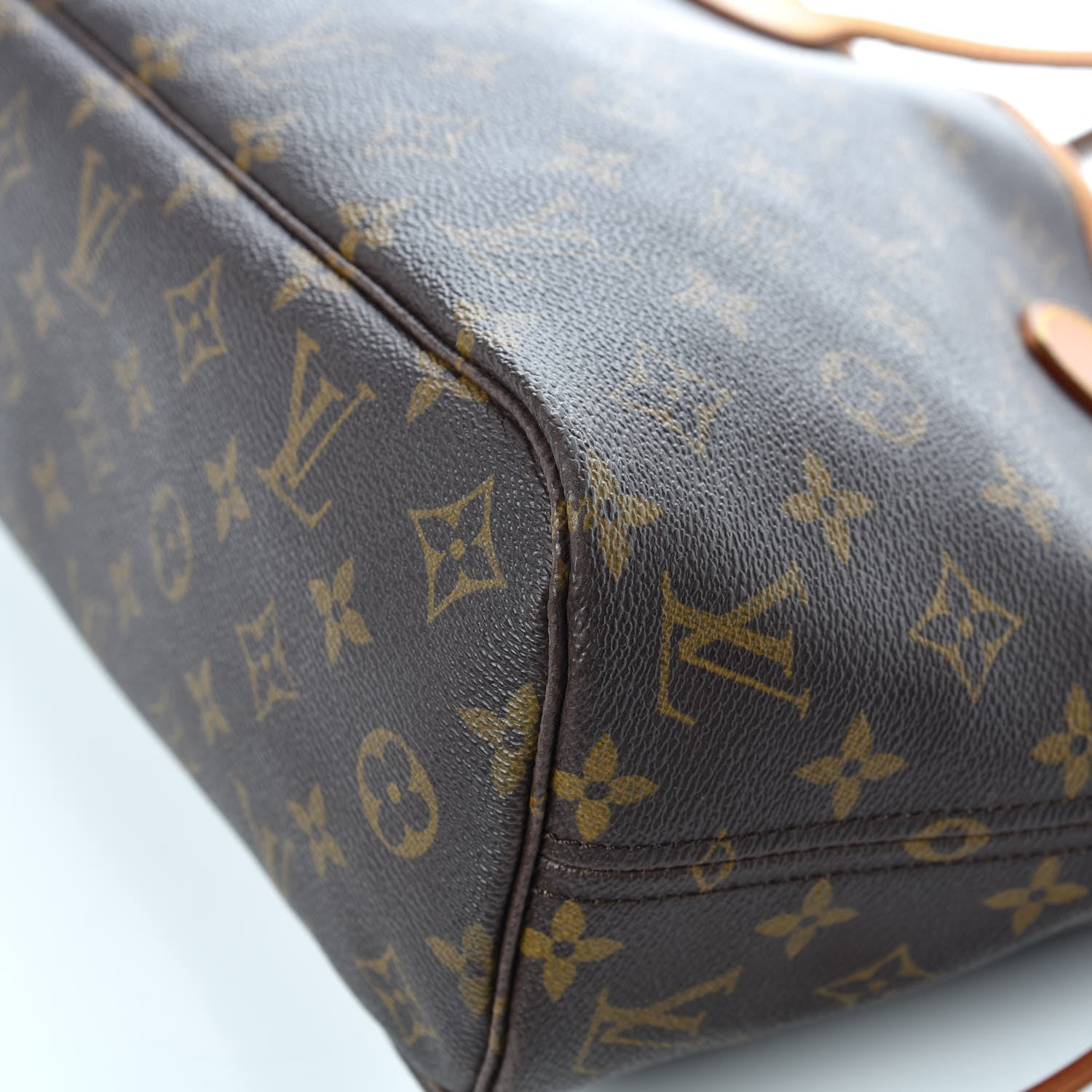 Louis Vuitton Monogram Neverfull PM 21 of 25