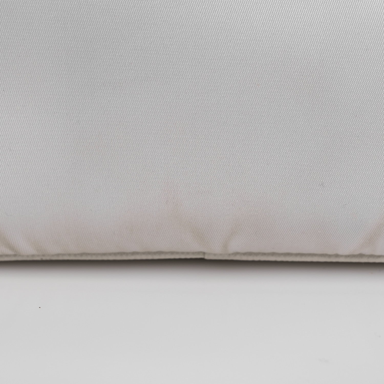 Prada Nylon Re-Edition 2005 Shoulder Bag White 15 of 16