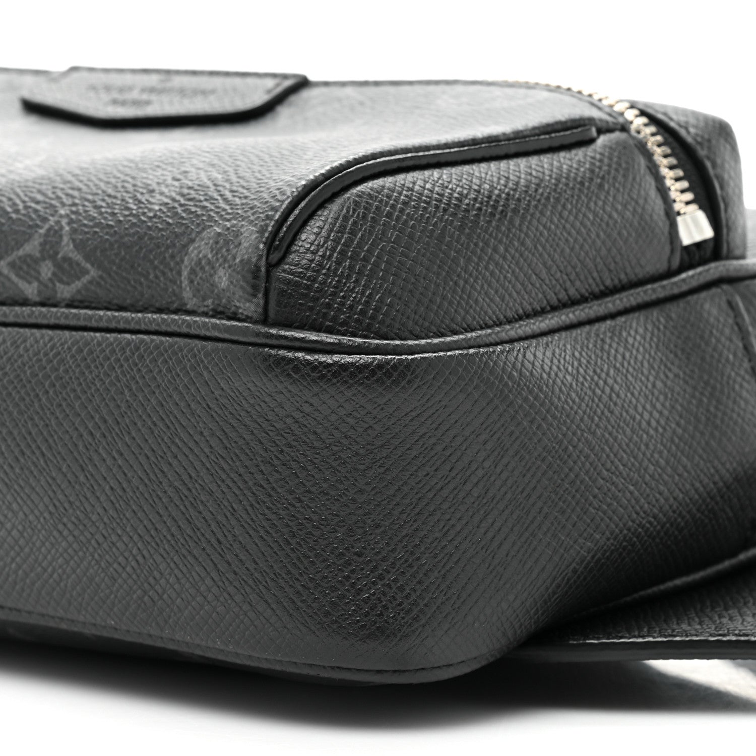 Louis Vuitton Taiga Monogram Outdoor Bumbag Black 12 of 15