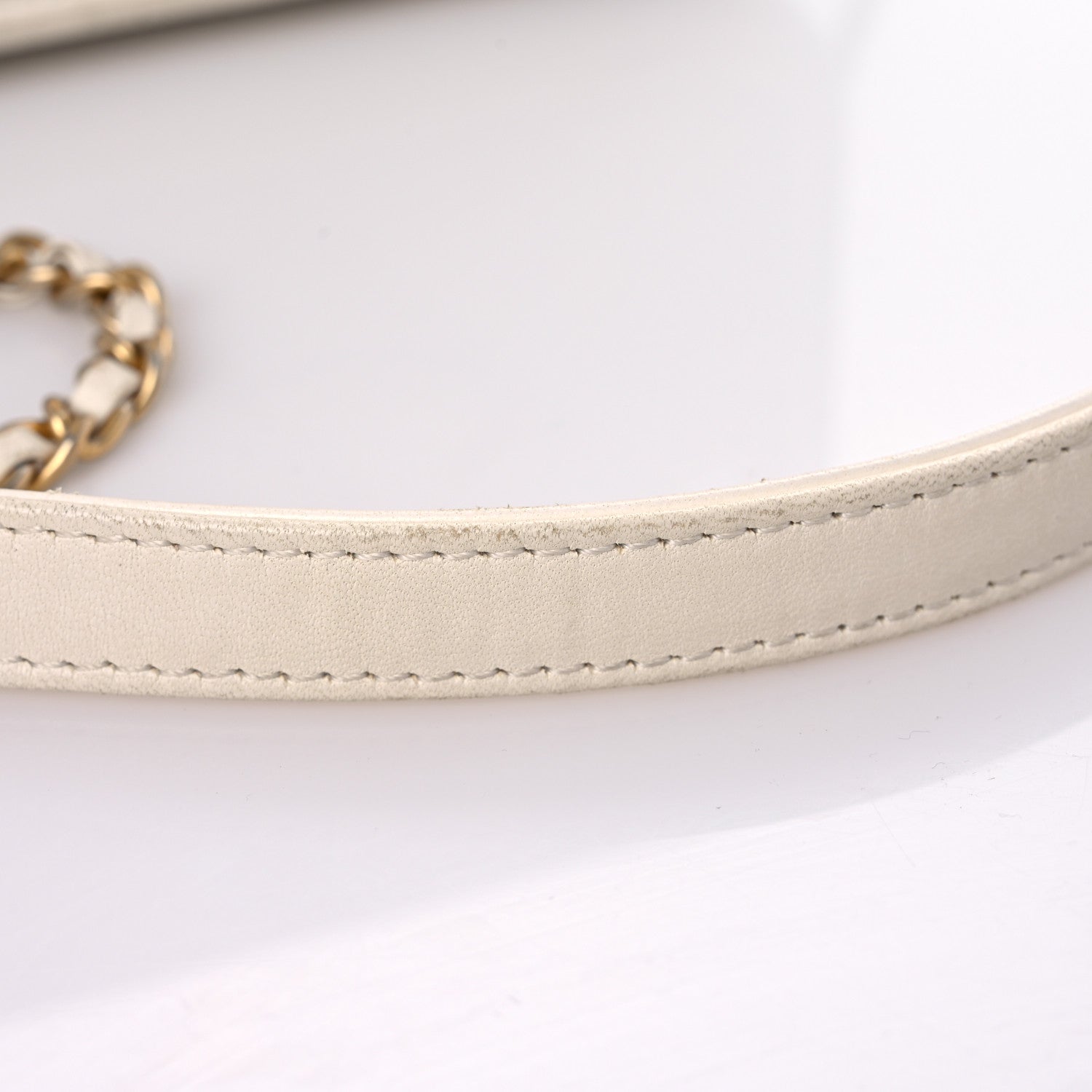 Chanel Caviar Quilted Small CC Filigree Vanity Case White 25 of 26
