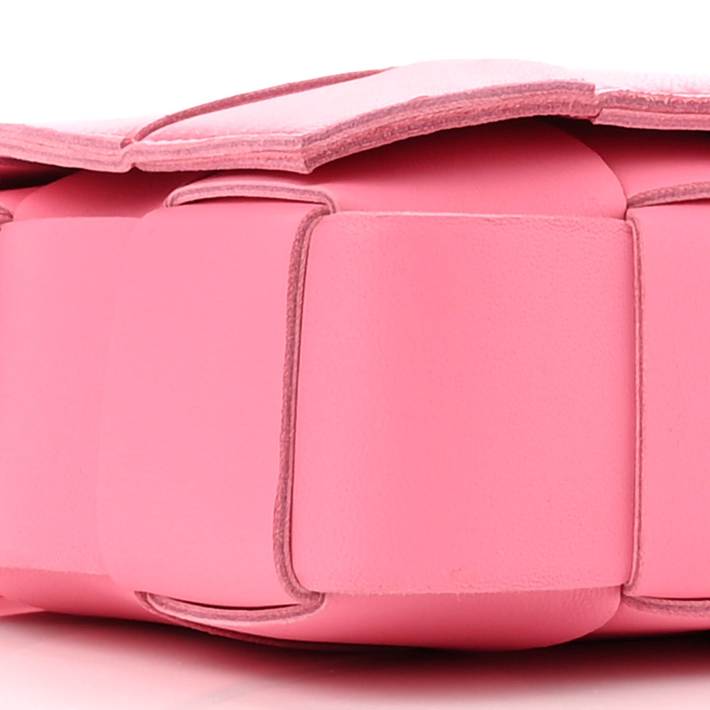 Lambskin Maxi Intrecciato Cassette Crossbody Bag Pink