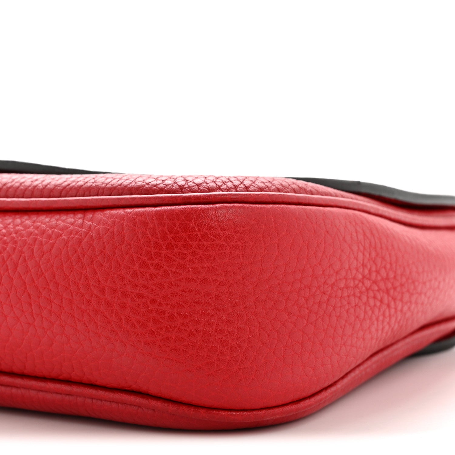 Gucci Pebbled Calfskin Medium Soho Flap Crossbody Tabasco Red 10 of 12