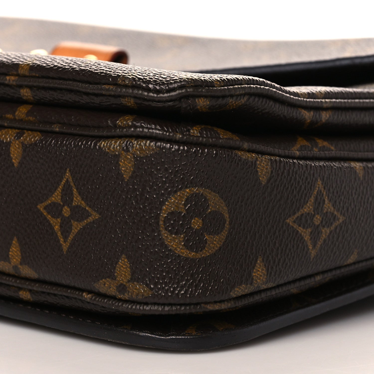 Louis Vuitton Monogram Pochette Metis 9 of 12