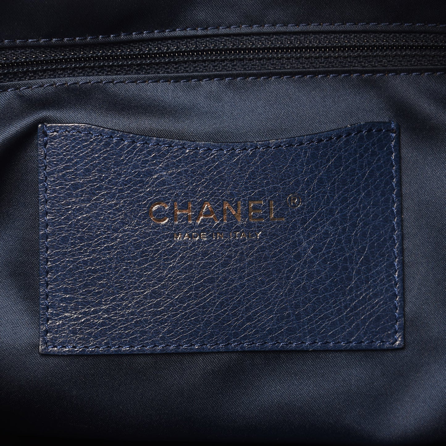 Glazed Calfskin Stitched XL On The Road Flap Blue