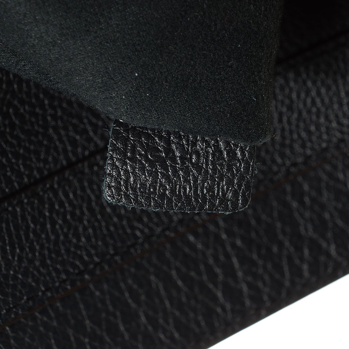 Drummed Calfskin Shoulder Luggage Black