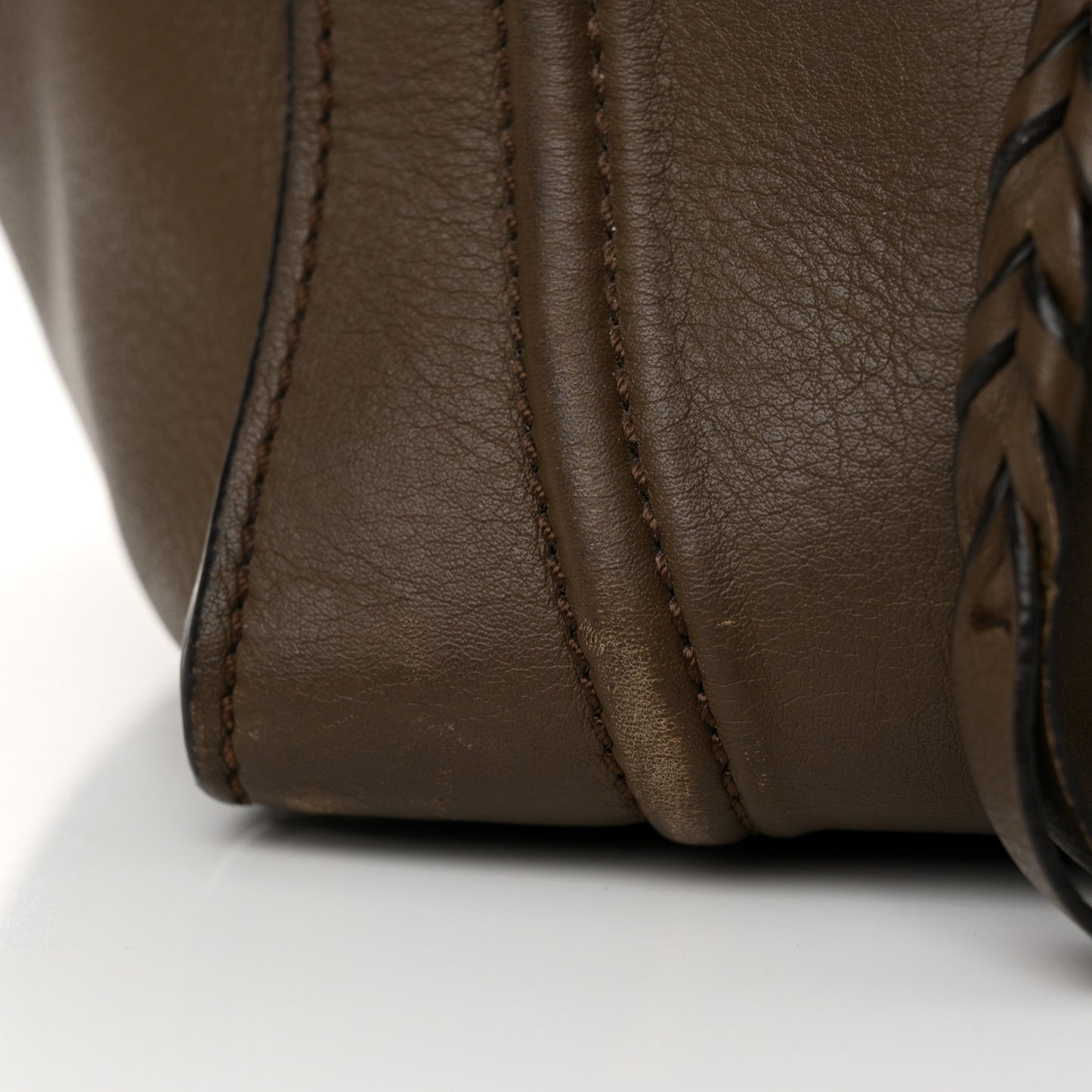 Grained Calfskin Medium Phantom Luggage Taupe