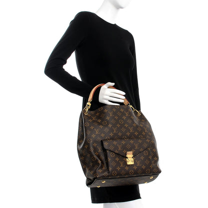 Louis Vuitton Monogram Metis 3 of 10
