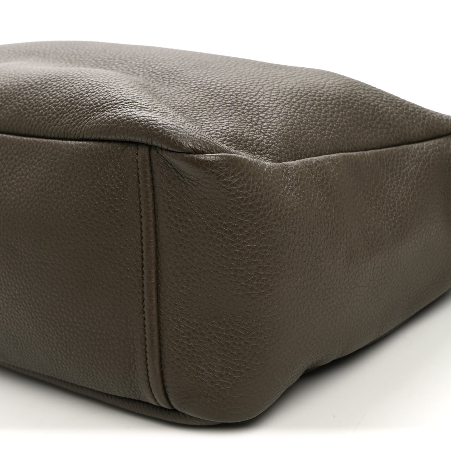 Vitello Daino Medium Messenger Bag Bambu
