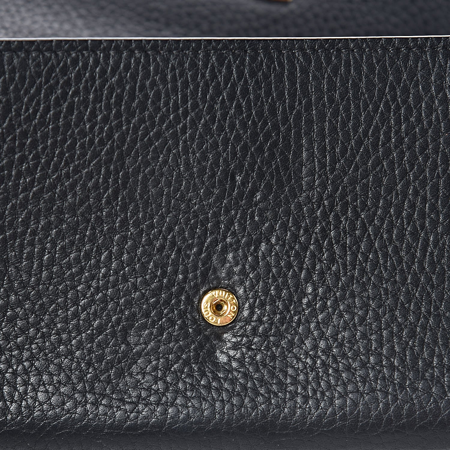 Louis Vuitton Taurillon Capucines Wallet Black 7 of 8