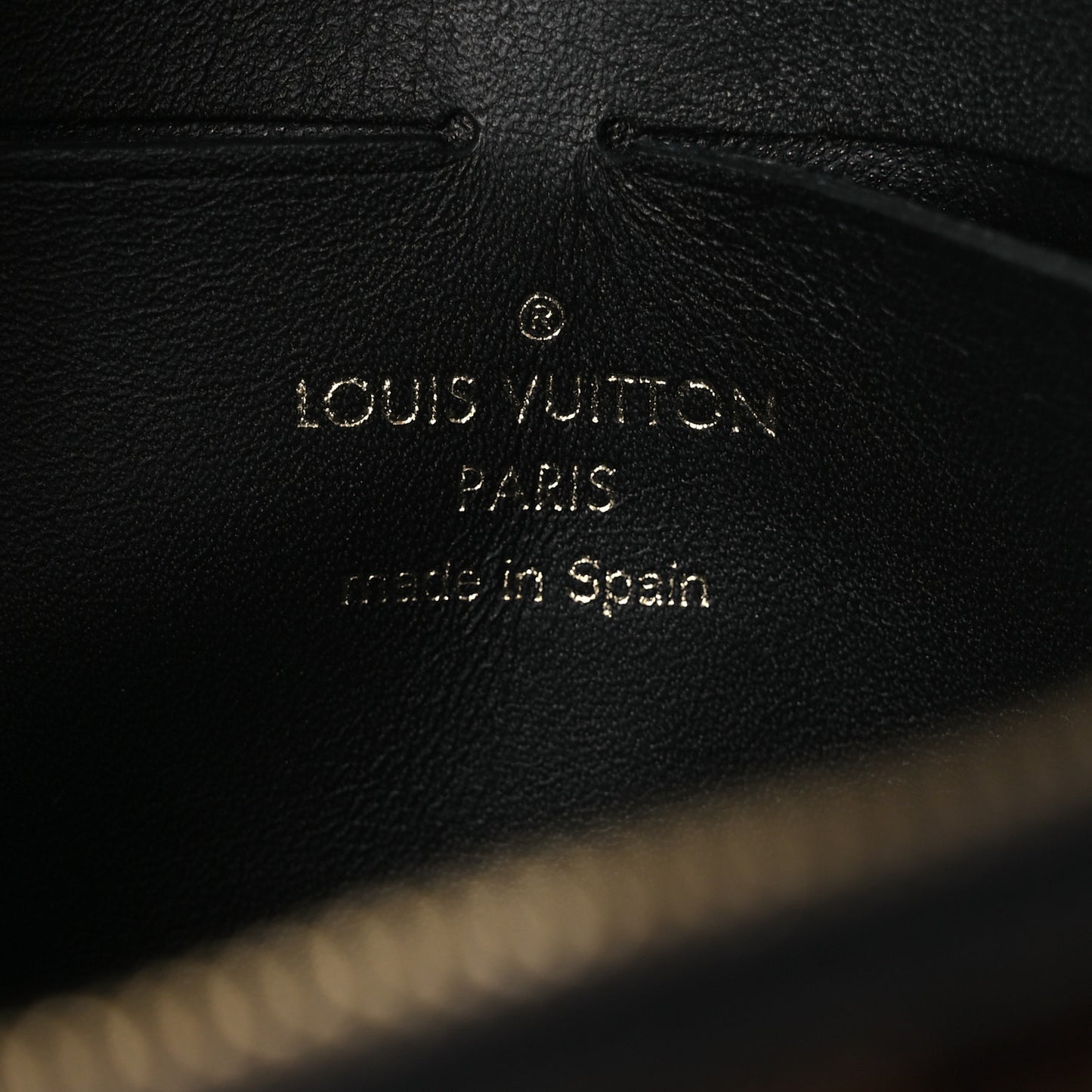 Damier Ebene Vavin Chain Wallet Black