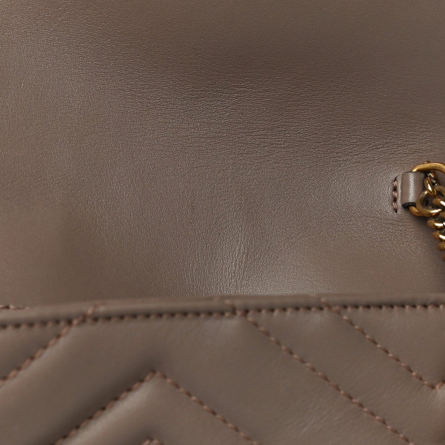 Calfskin Matelasse Super Mini GG Marmont Shoulder Bag Porcelain Rose