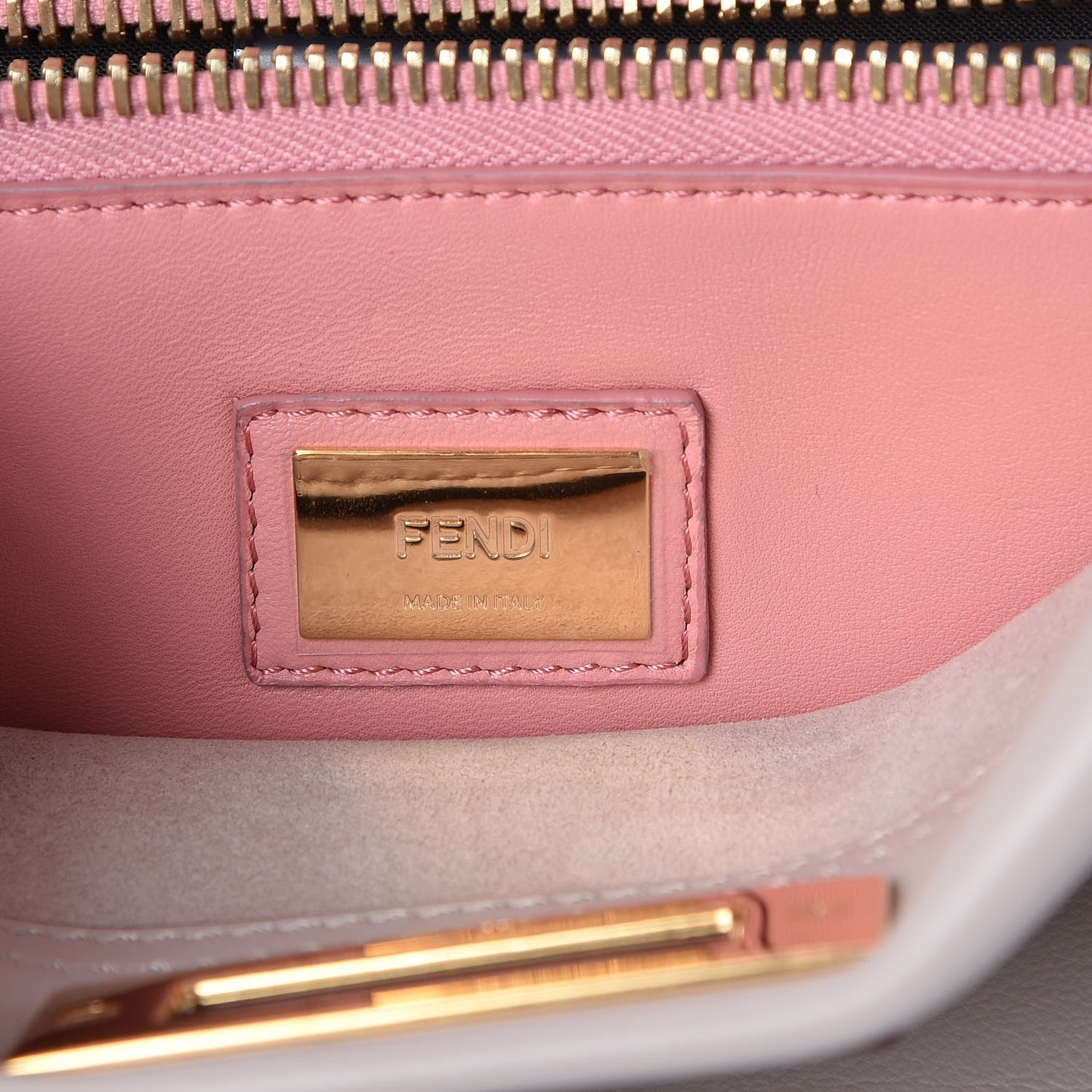 Vitello Seta Shiny Nappa Medium Peekaboo Iconic Satchel Grigio Polvere Bois de Rose
