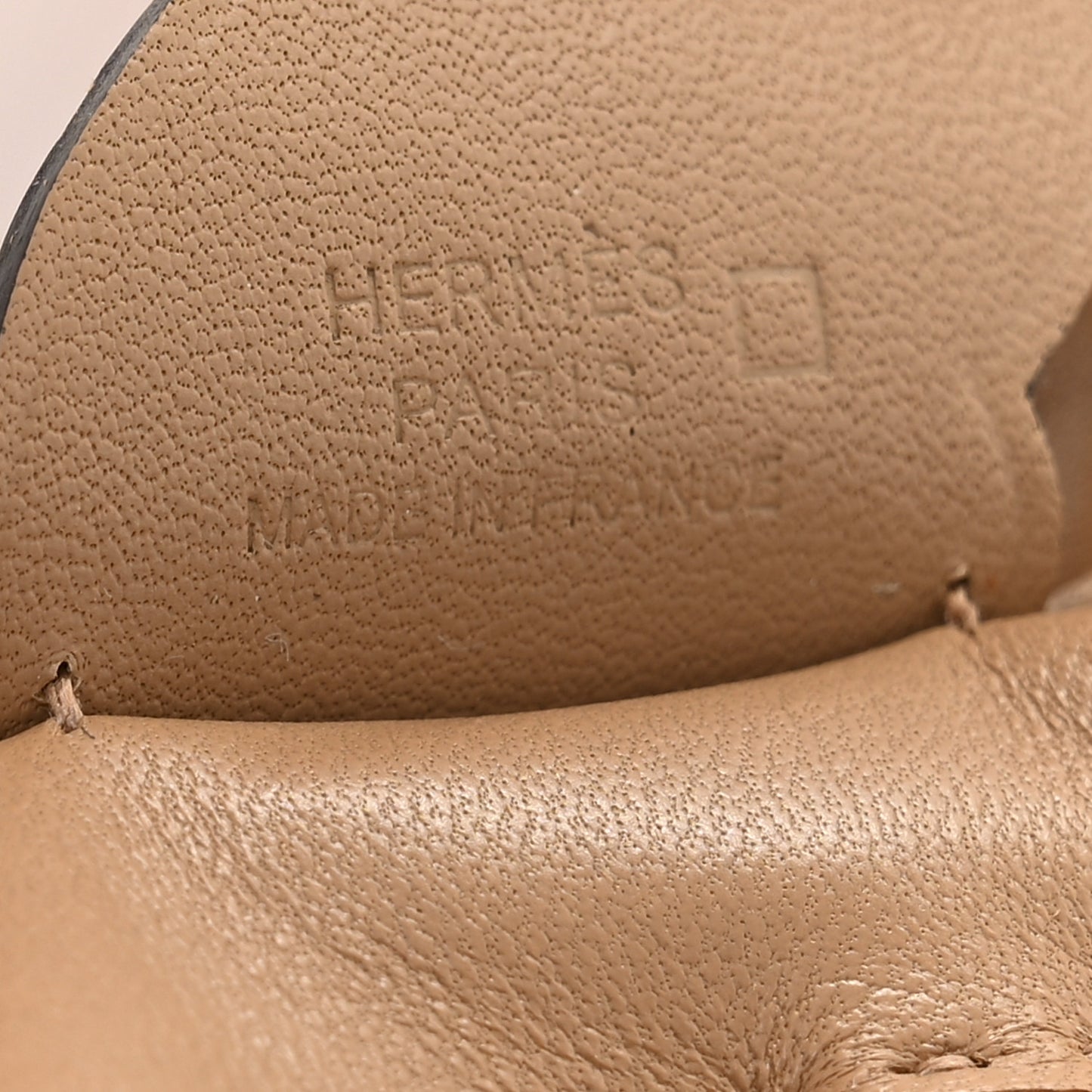 Milo Lambskin Matte Alligator Touch Grigri Rodeo Pegase Horse Bag Charm PM Chai