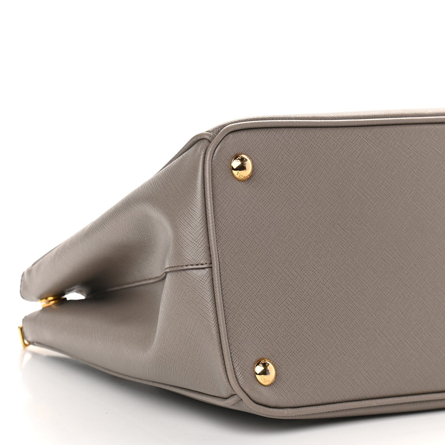 Saffiano Medium Galleria Double Zip Tote Argilla