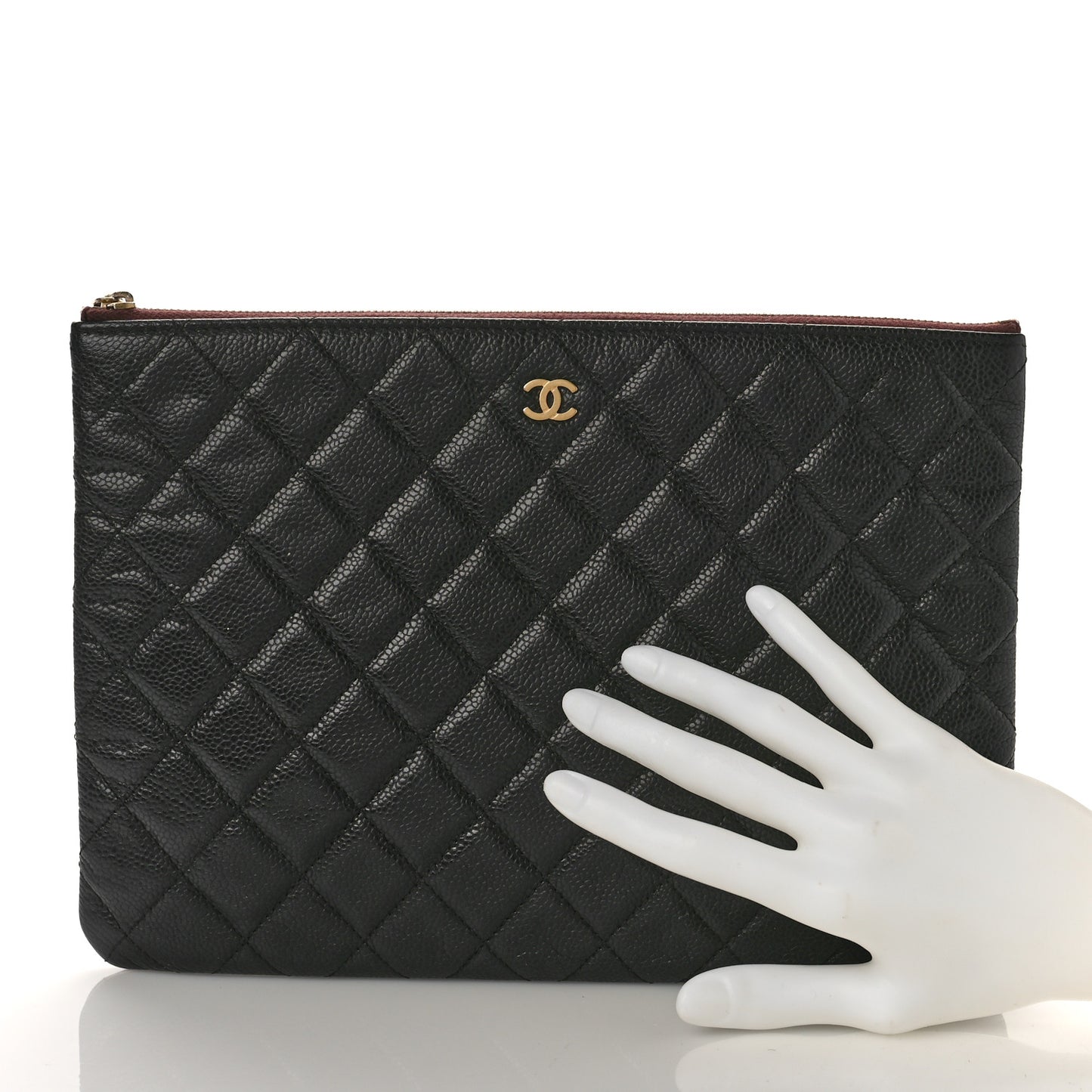 Caviar Quilted Medium Cosmetic Case Black