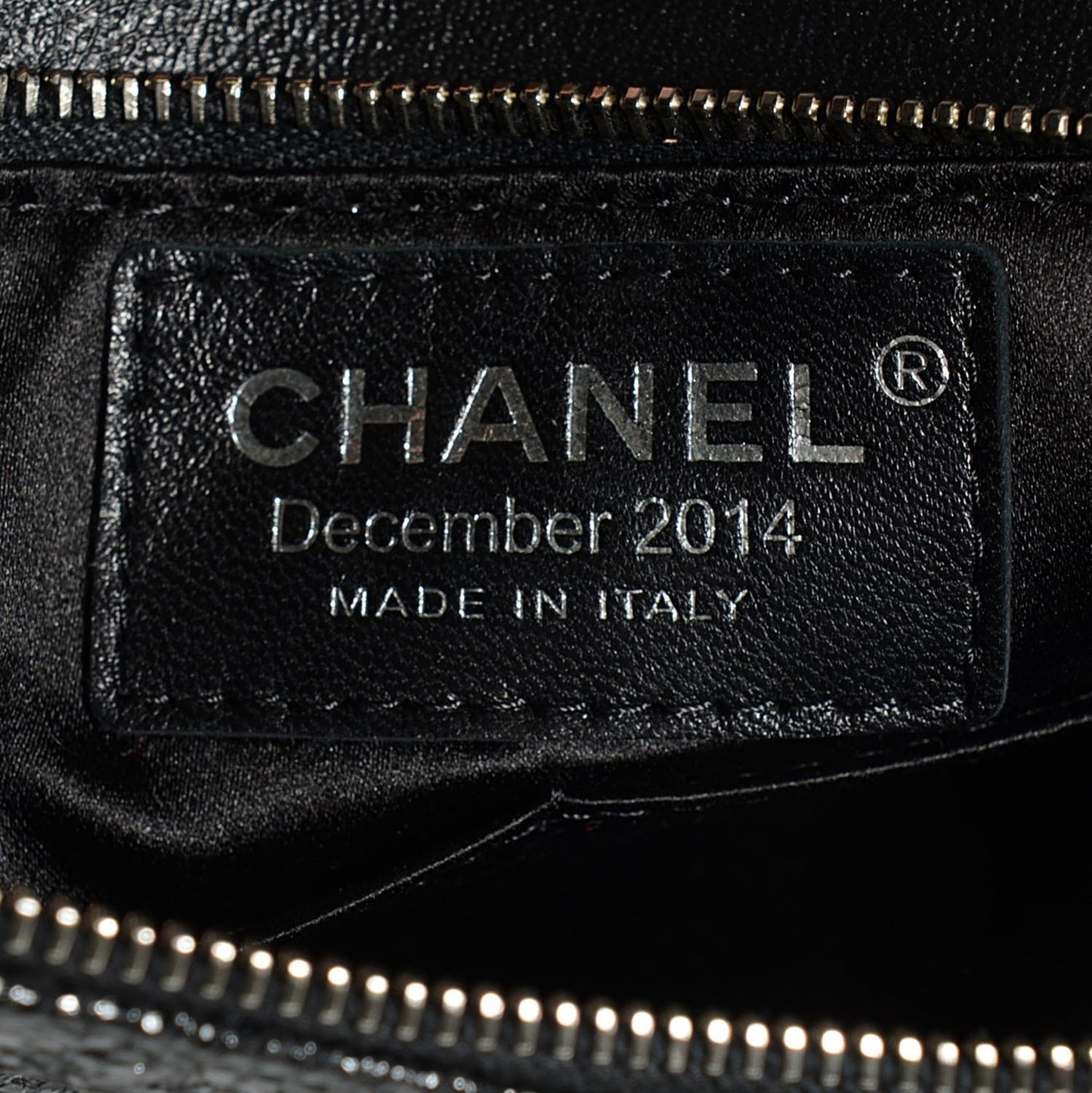 Iridescent Quilted Chain Clutch Black