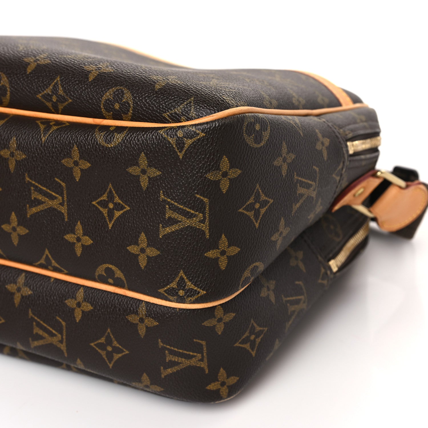 Louis Vuitton Monogram Reporter GM 9 of 10