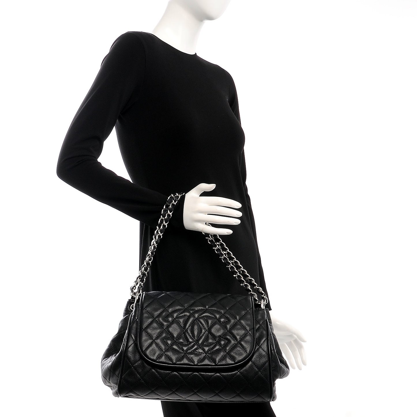 Caviar Quilted Timeless Accordion Flap Black