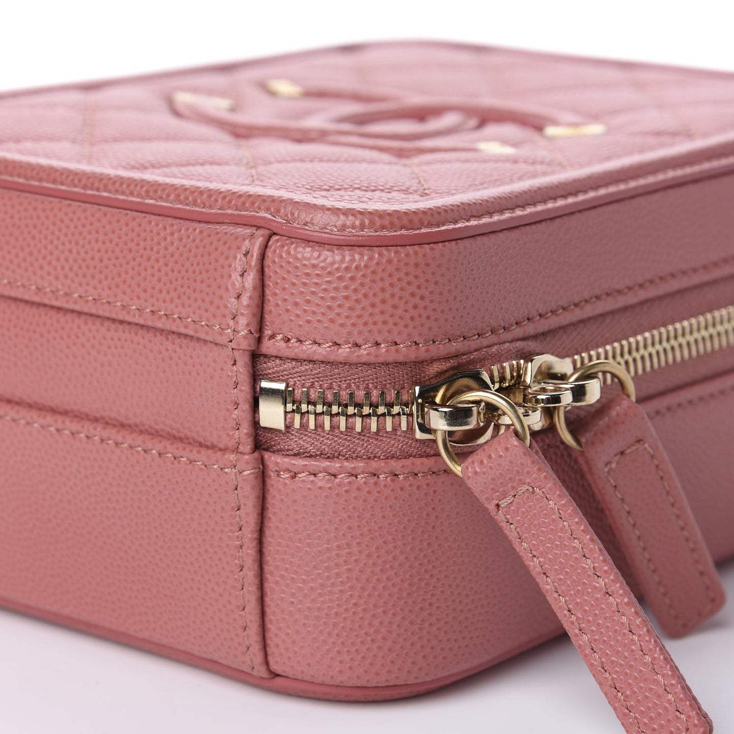 Caviar Quilted CC North South Filigree Vanity Case Pink