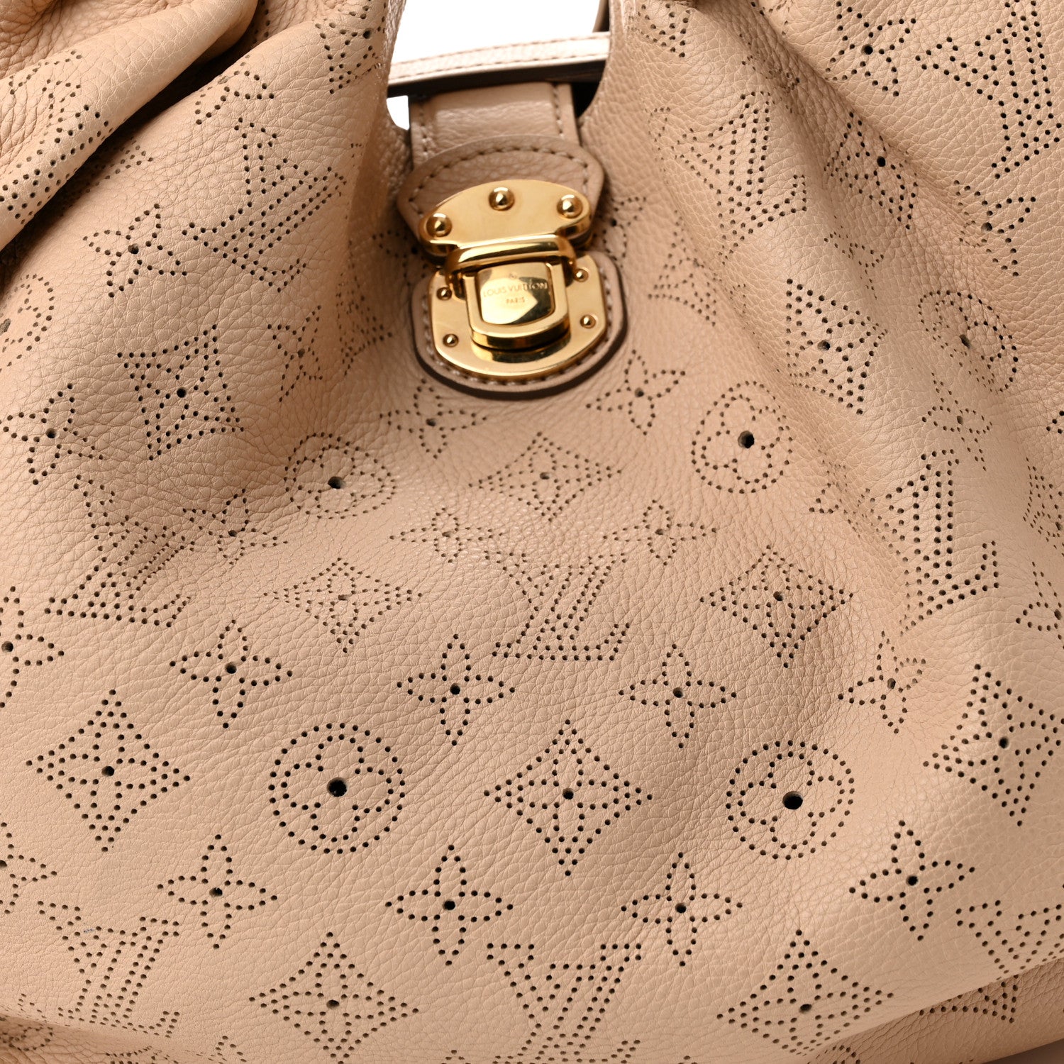 Louis Vuitton Mahina L Coquille 6 of 8