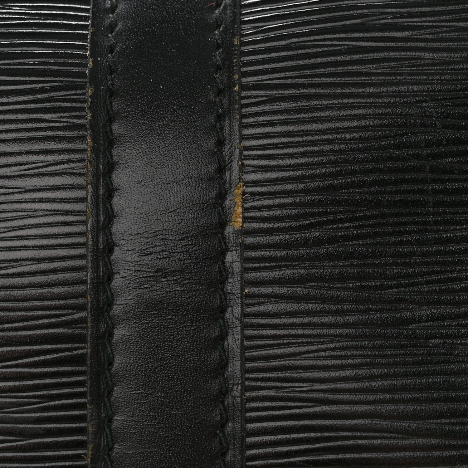 Louis Vuitton Epi Keepall 45 Black 13 of 22