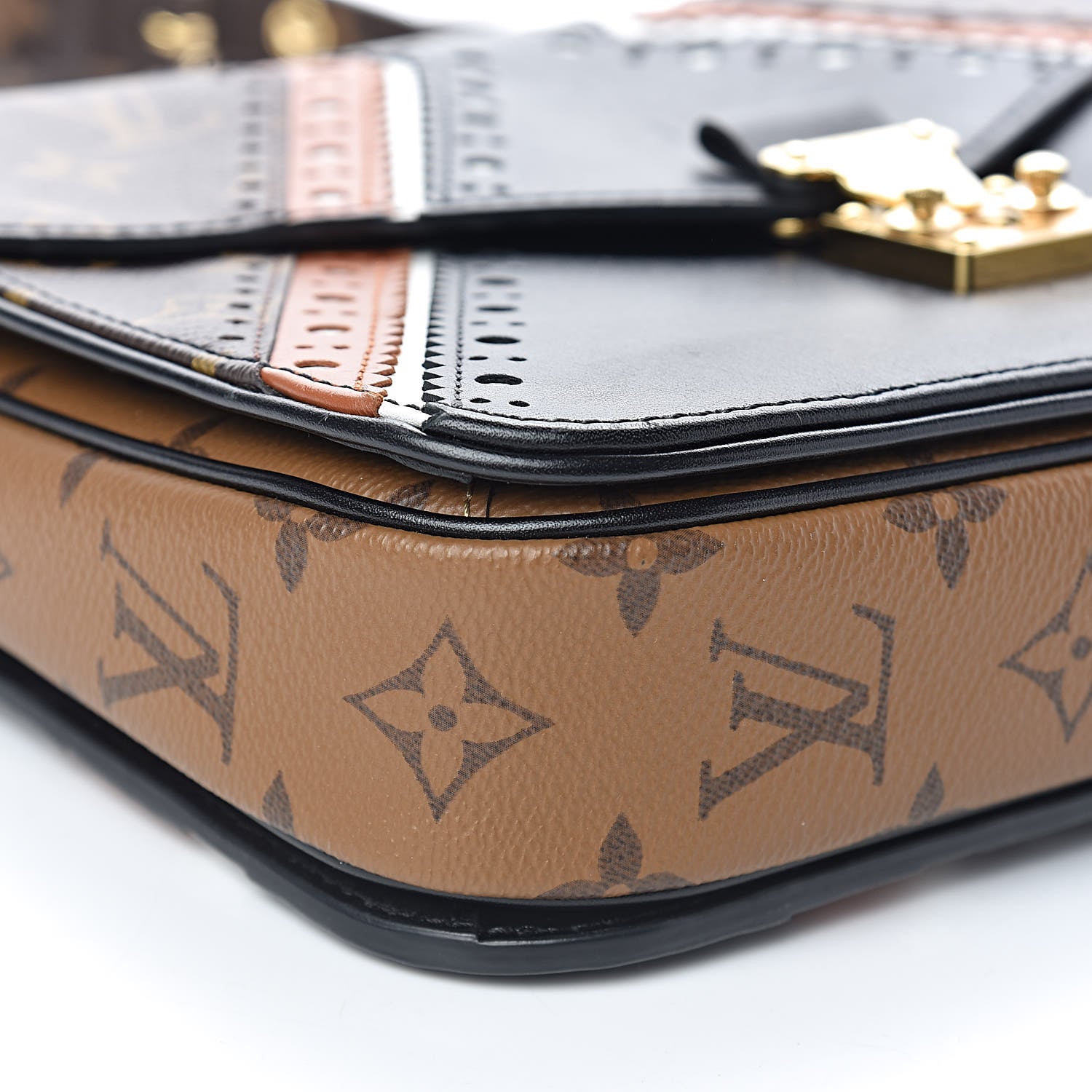 Louis Vuitton Monogram Pochette Metis MM 9 of 11