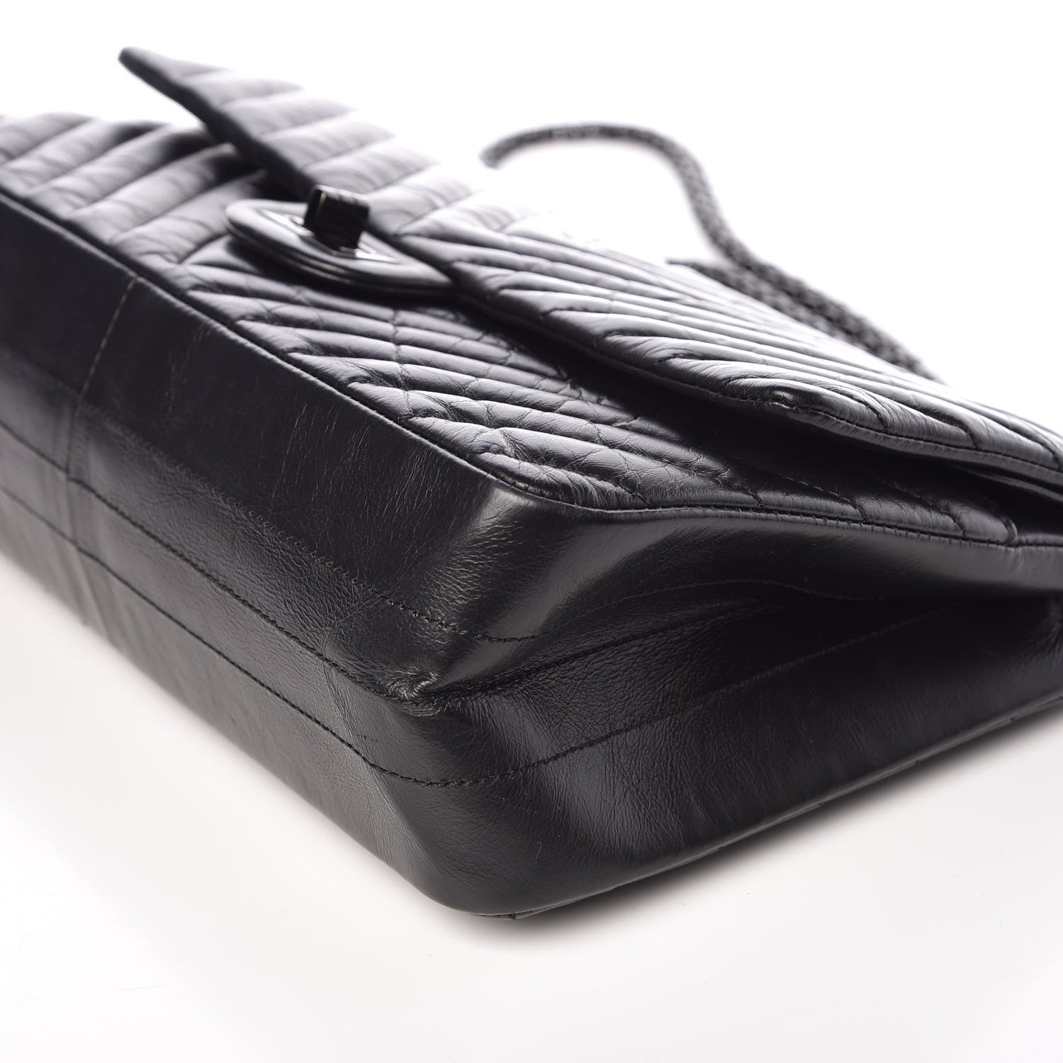 Chanel Aged Calfskin Chevron Quilted 2.55 Reissue 226 So Black 10 of 12