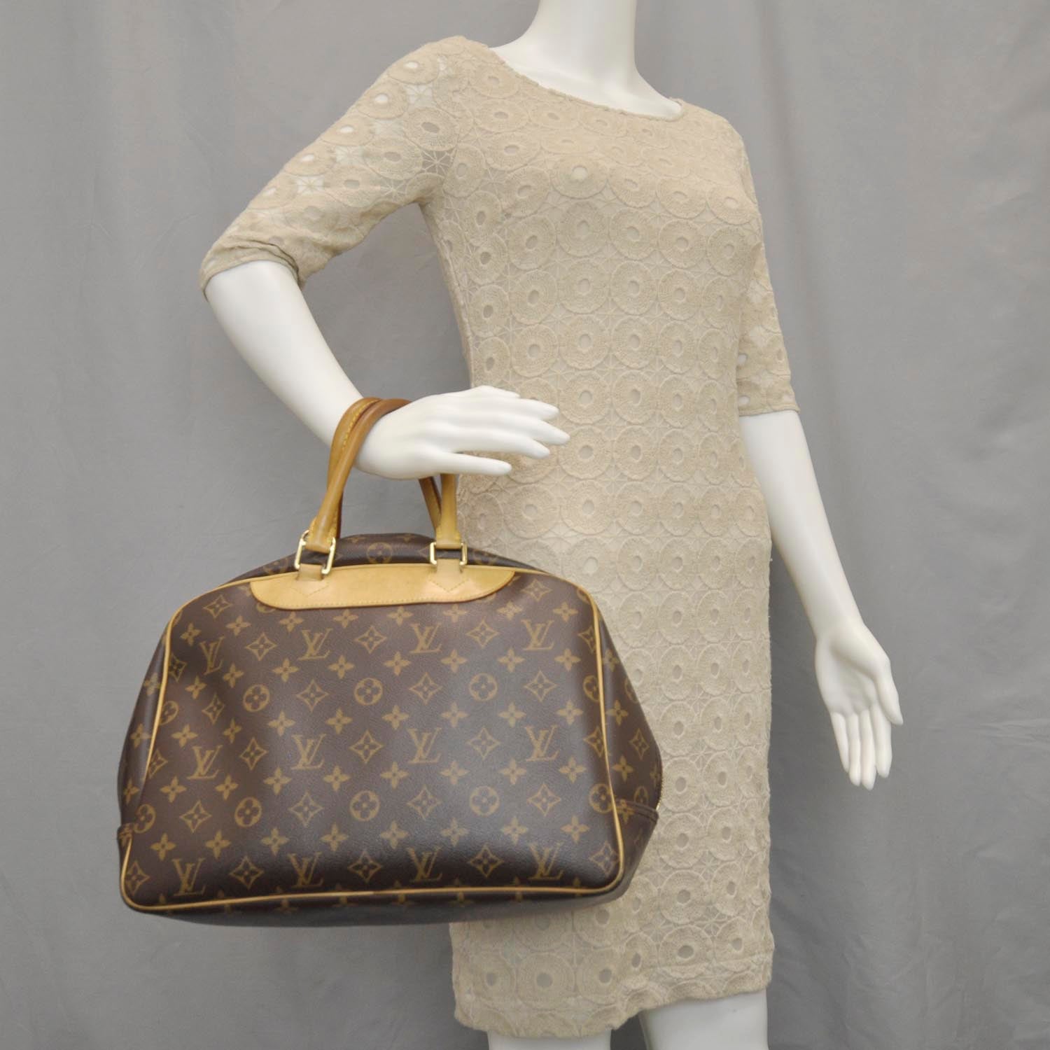 Louis Vuitton Monogram Deauville 2 of 10
