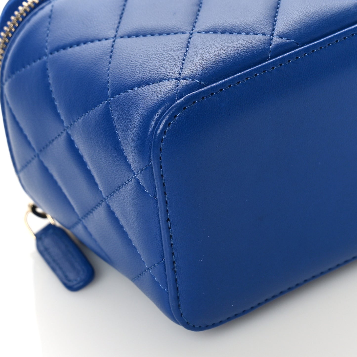 Lambskin Quilted Small Top Handle Vanity Case With Chain Blue