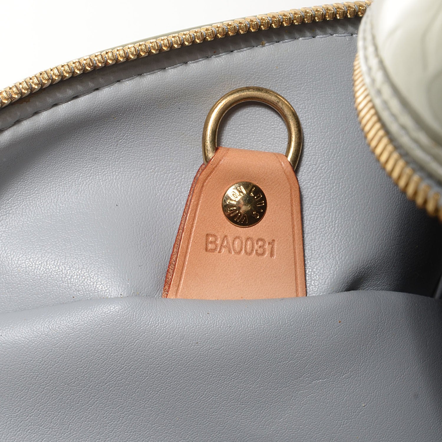 Louis Vuitton Vernis Tompkins Square Silver 7 of 7