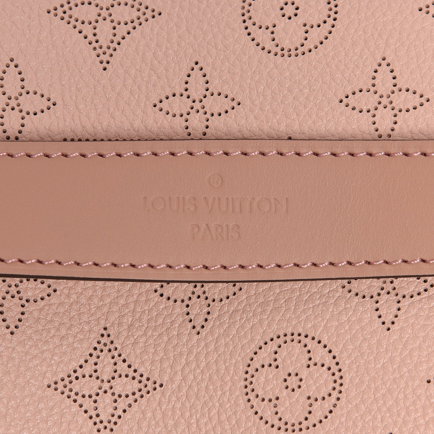 Louis Vuitton Mahina Girolata Magnolia 10 of 13