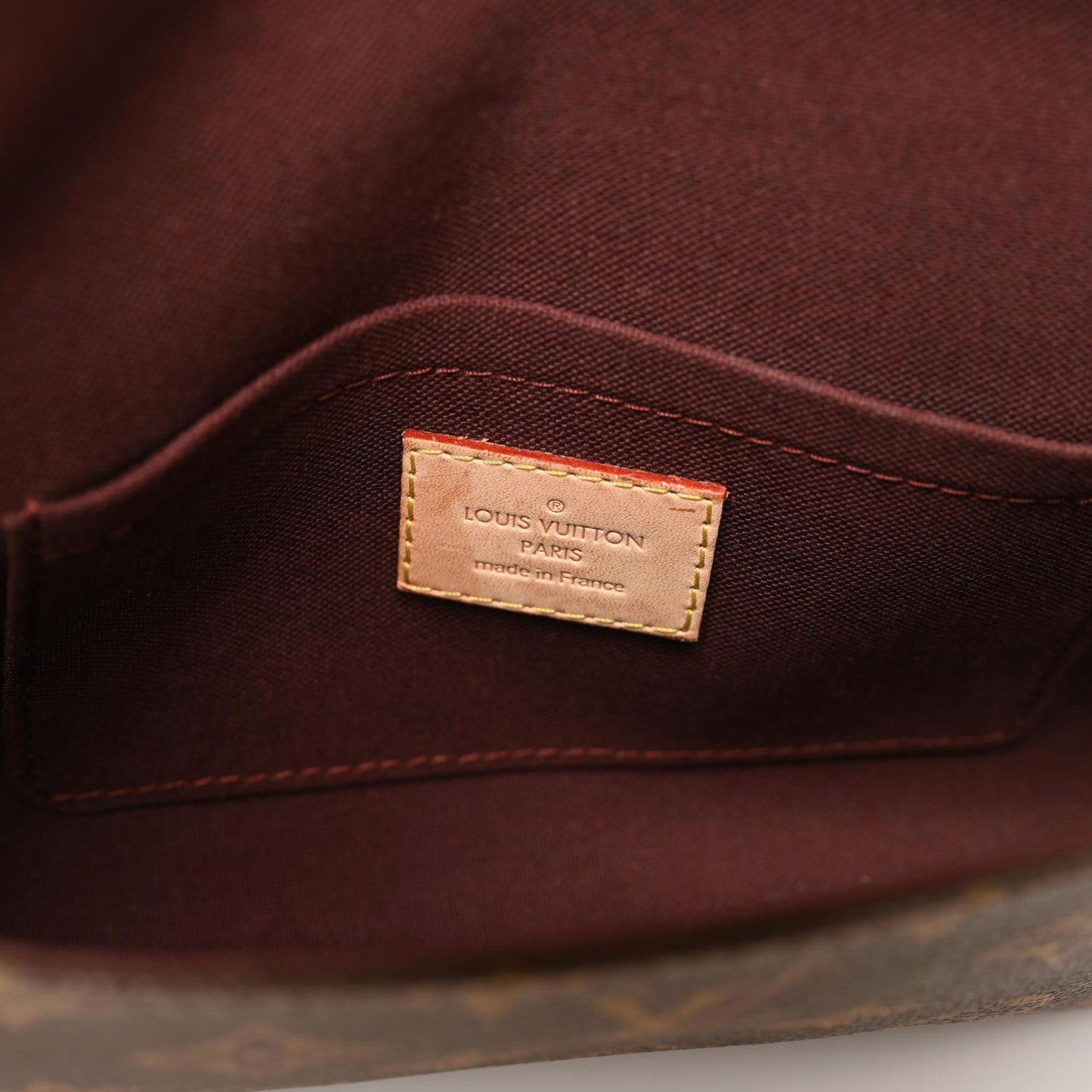 Louis Vuitton Monogram Favorite PM 8 of 8