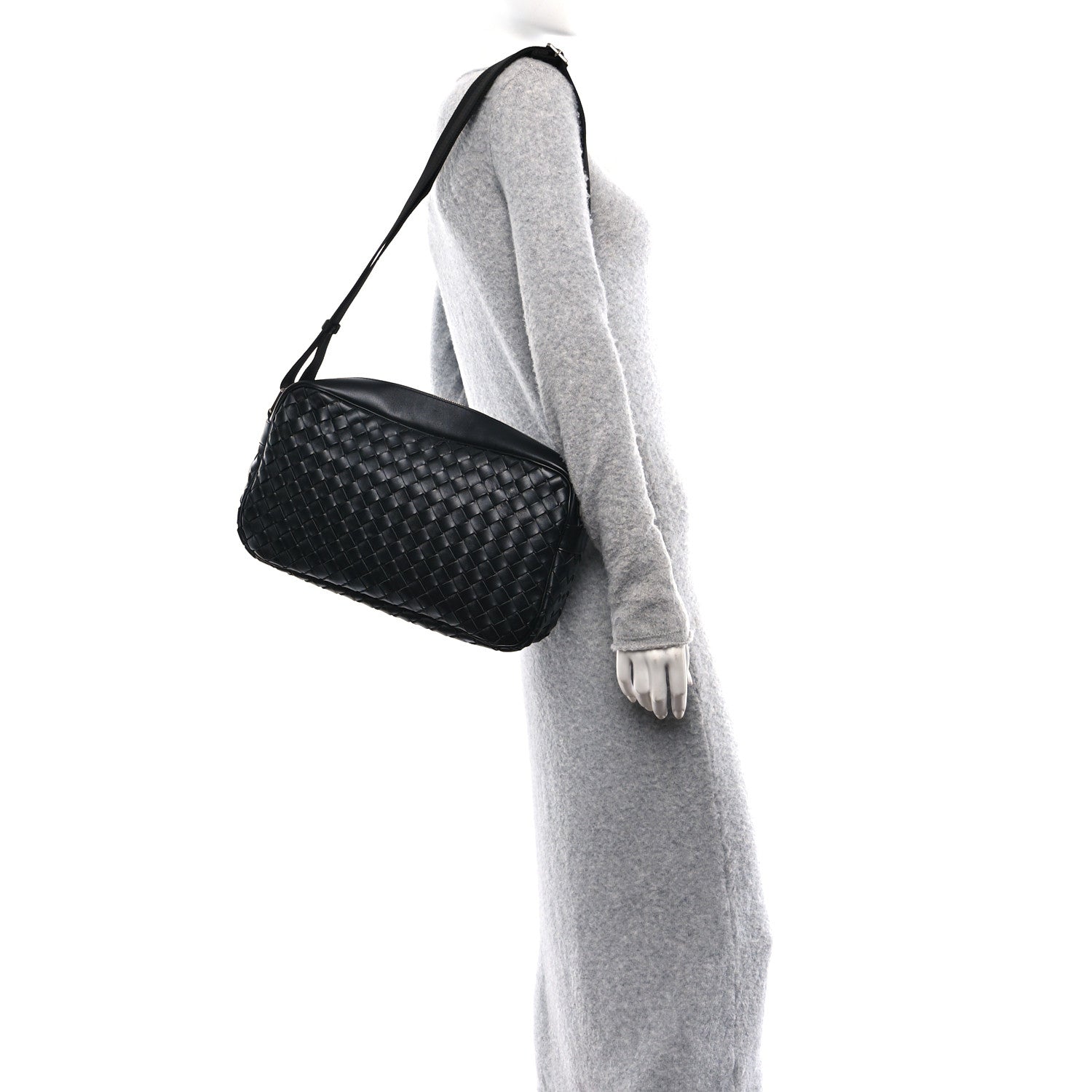 Bottega Veneta Calfskin Intrecciato Messenger Bag Black 2 of 10