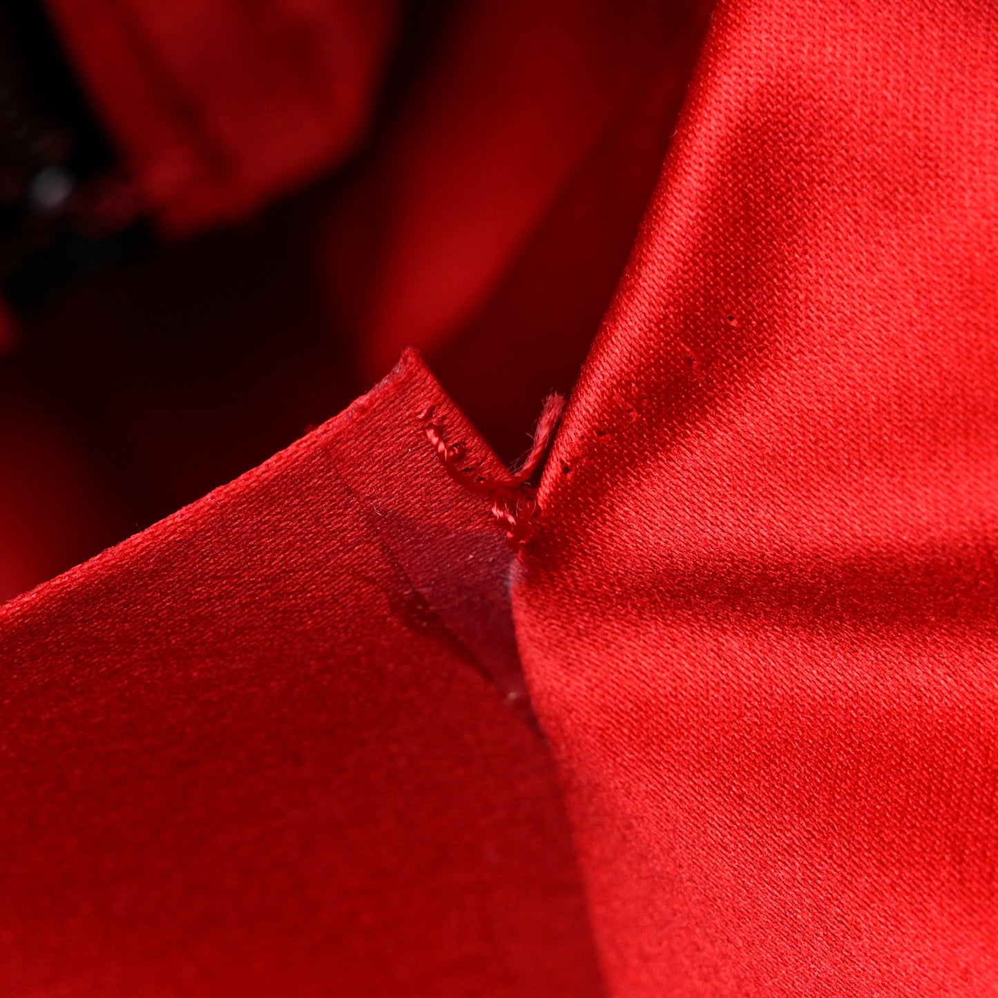 Suede Chain Shoulder Bag Red
