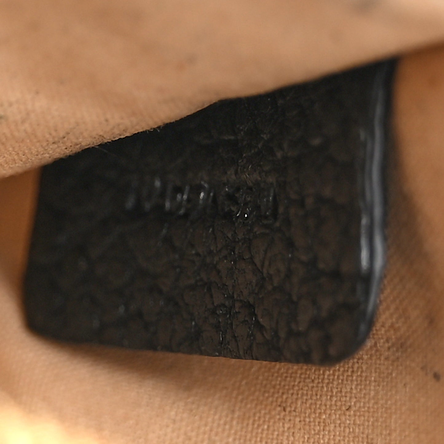 Grained Calfskin Drew Card Holder Black
