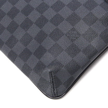 Louis Vuitton Damier Graphite Thomas 5 of 8