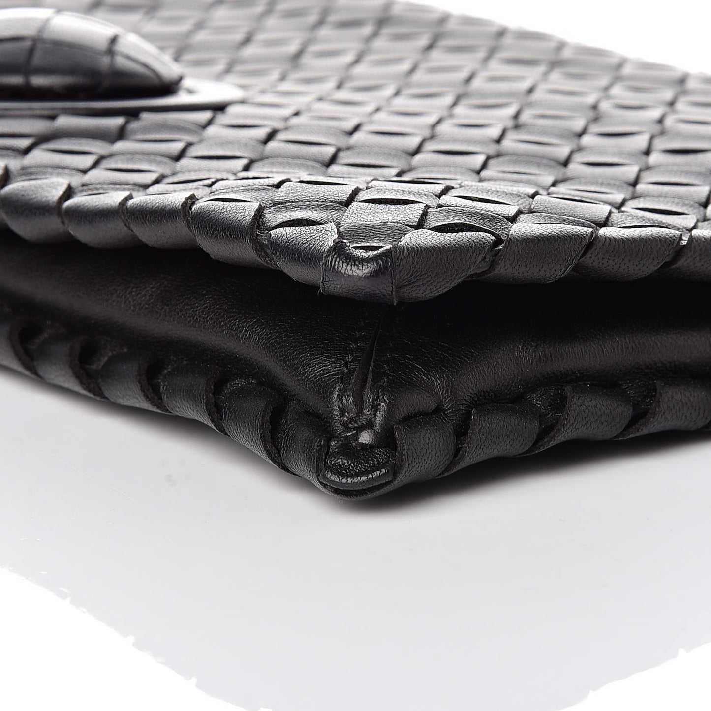 Nappa Intrecciato Turnlock Clutch Black