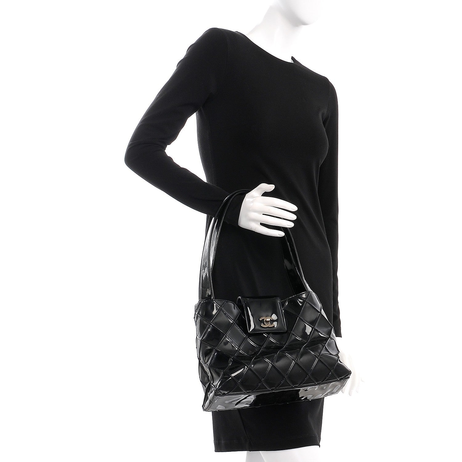 Chanel Patent Diamond Stitched Shoulder Bag Black 2 of 11