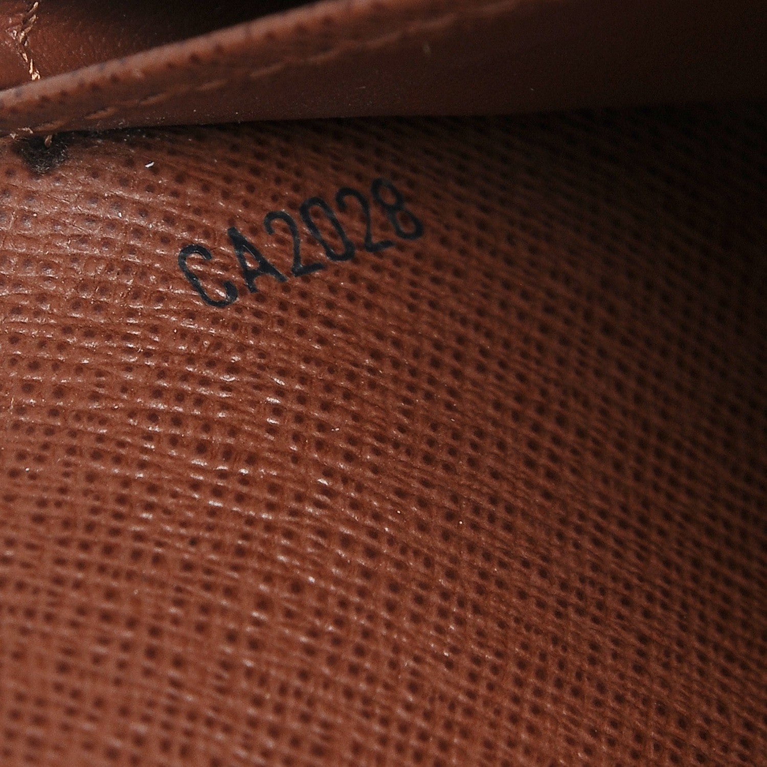 Louis Vuitton Monogram Sarah Wallet 7 of 8