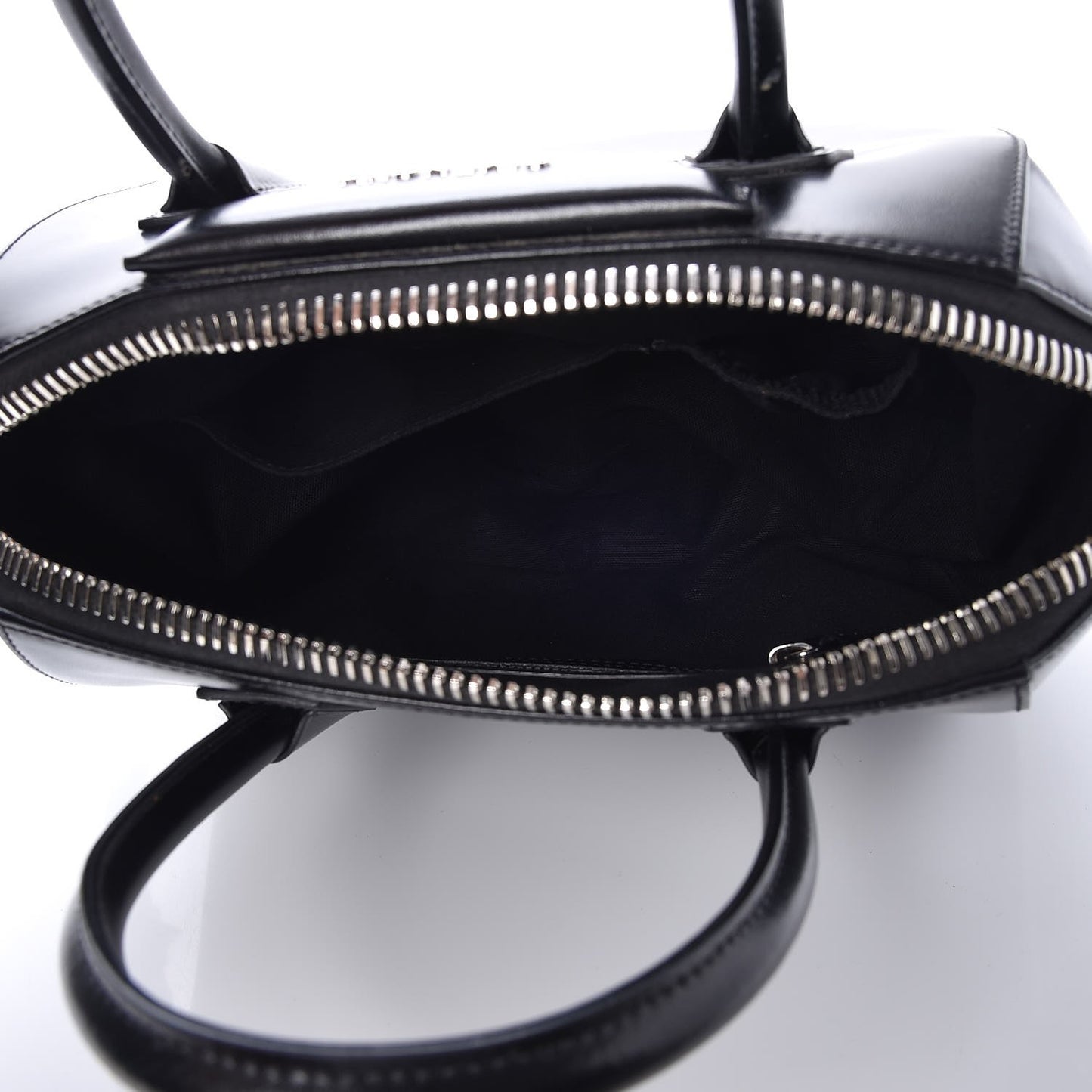 Shiny Lord Calfskin Medium Antigona Black